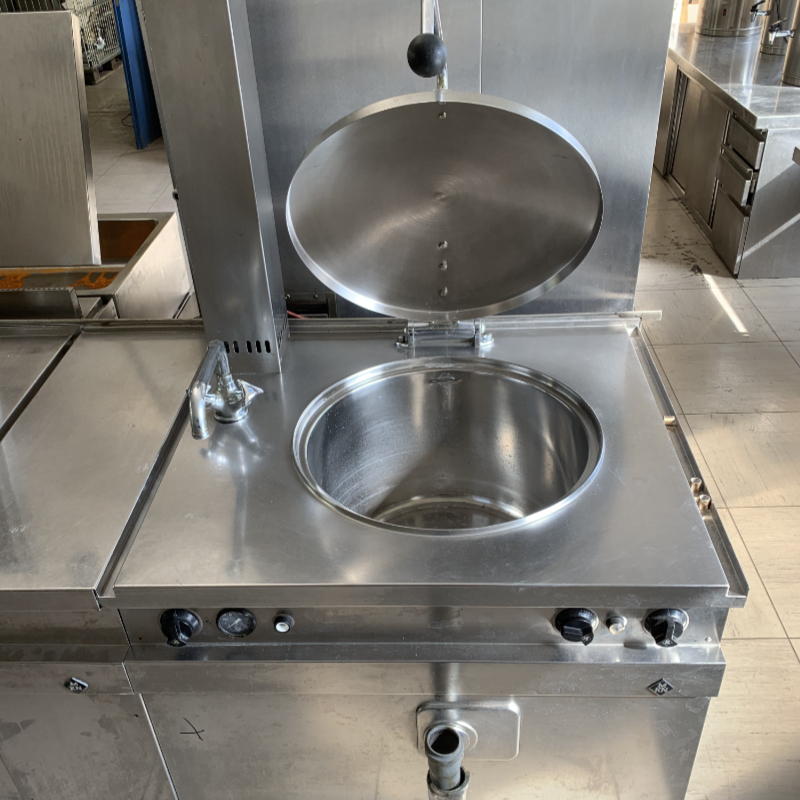 Kochkessel MKN mit Wasserhahn und Ablasshahn aus Edelstahl